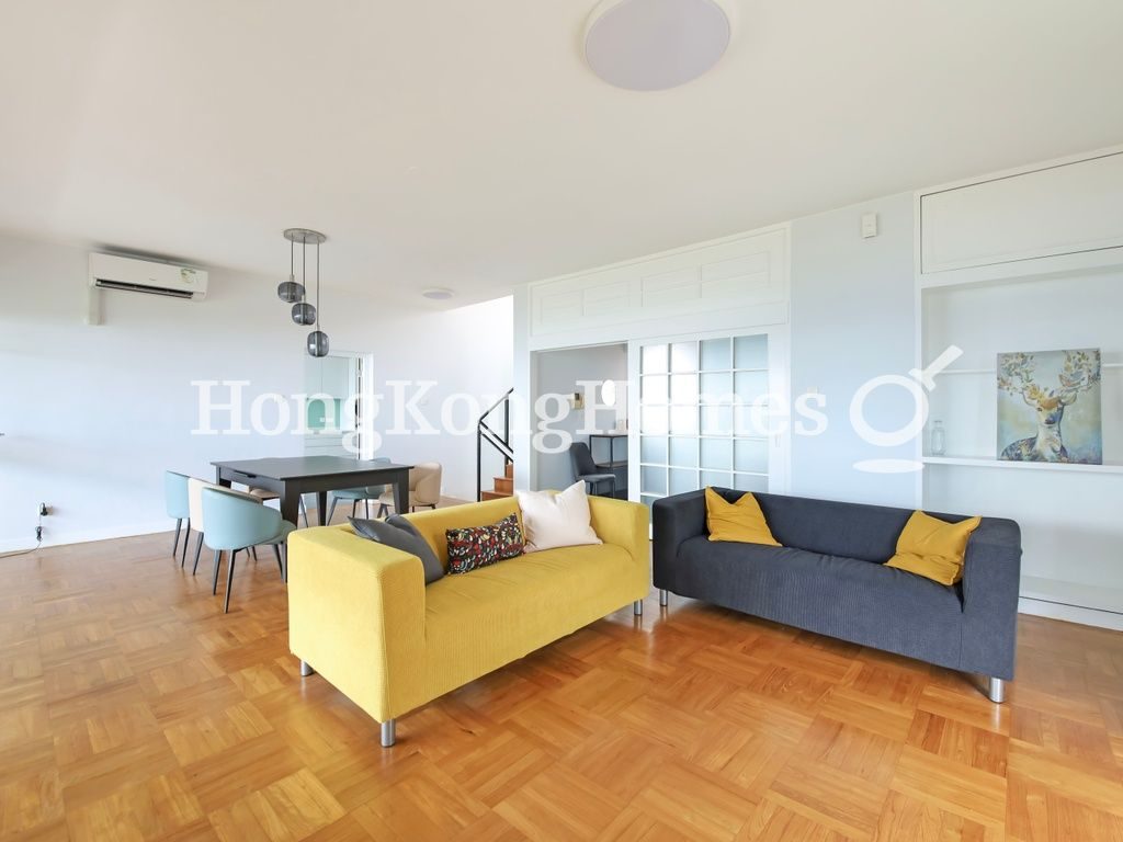 Living and Dining Room — Tam Gardens, Block 05, Pokfulam
