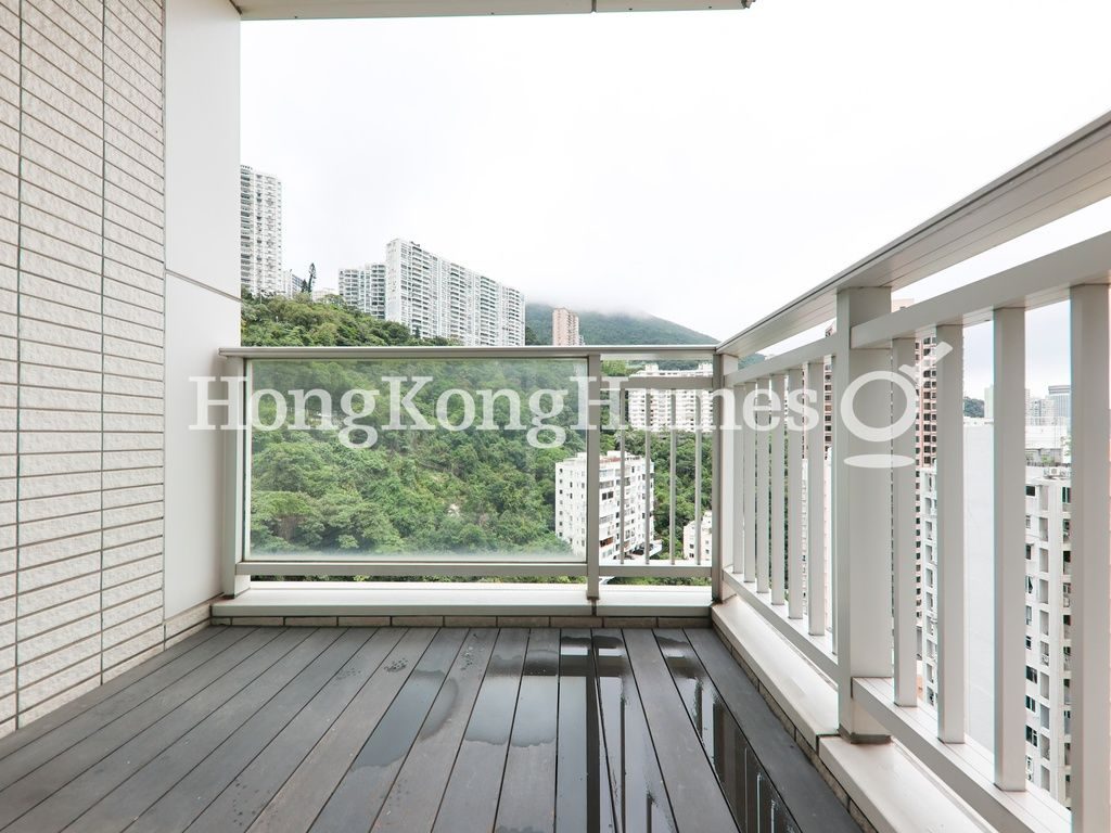 Balcony off Living and Dining Room — 紀雲峰，跑馬地