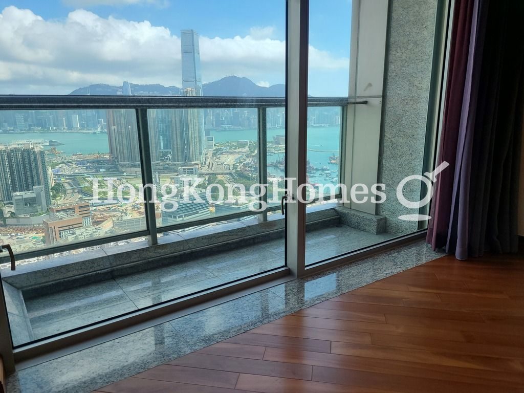 Balcony off Living and Dining Room — 帝峰．皇殿 - 第1座，大角咀