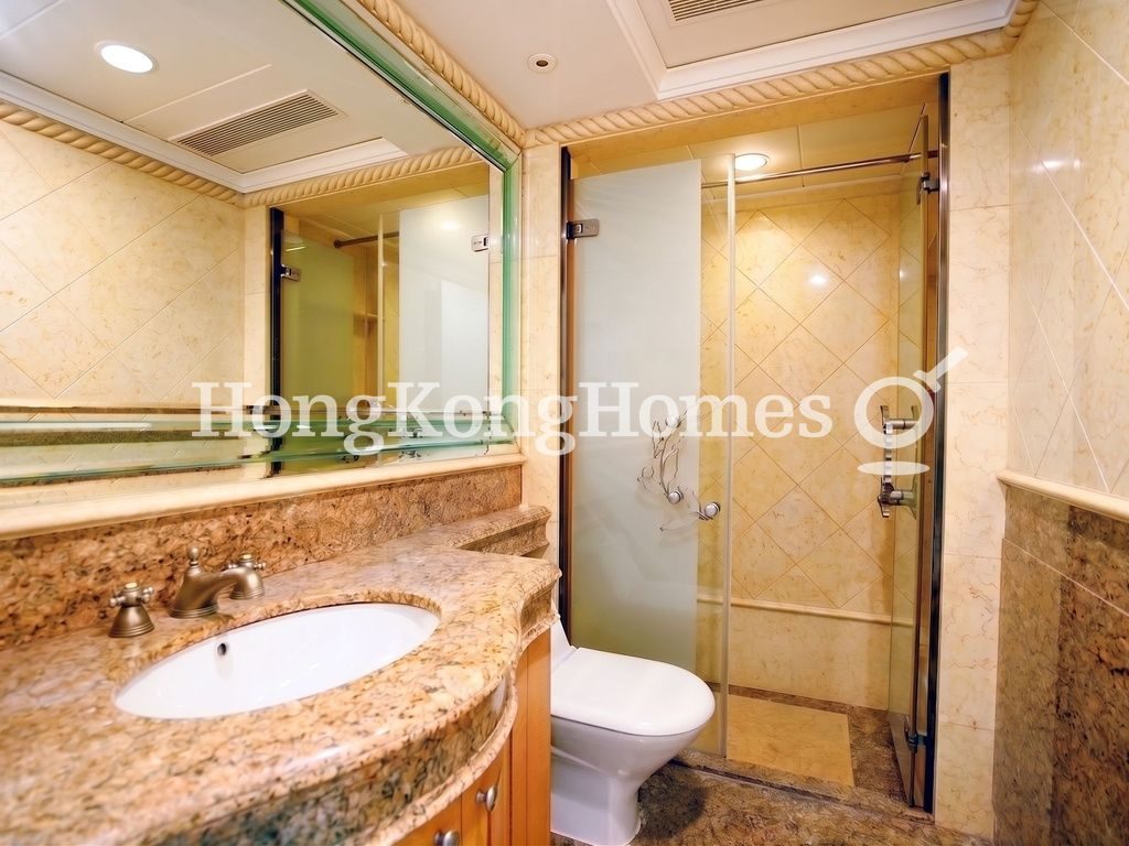 Guest Bathroom — 禮頓山 - 第02座，跑馬地