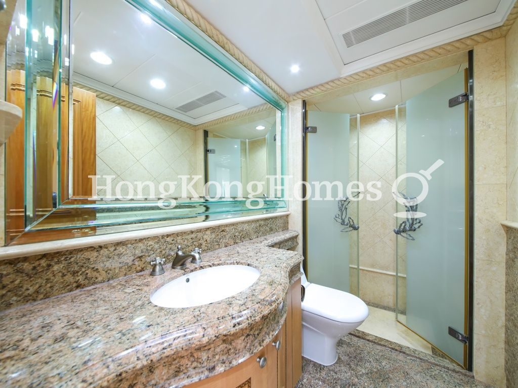 Guest Bathroom — 禮頓山 - 第08座，跑馬地