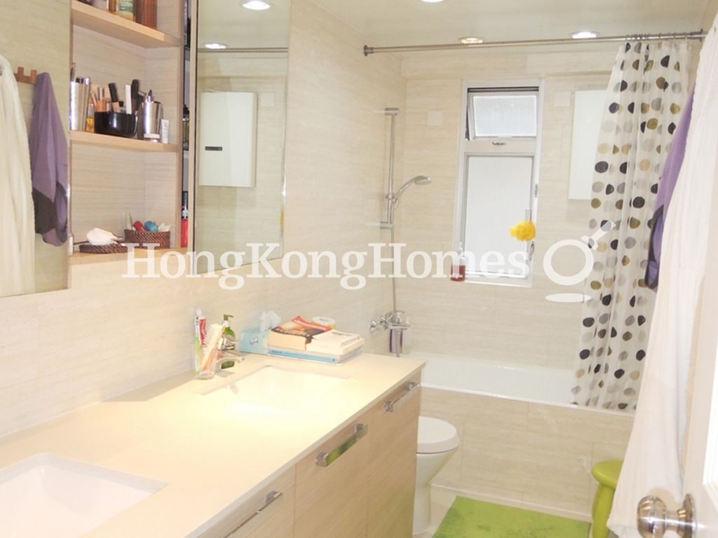 Master Bathroom — 華亭閣，薄扶林