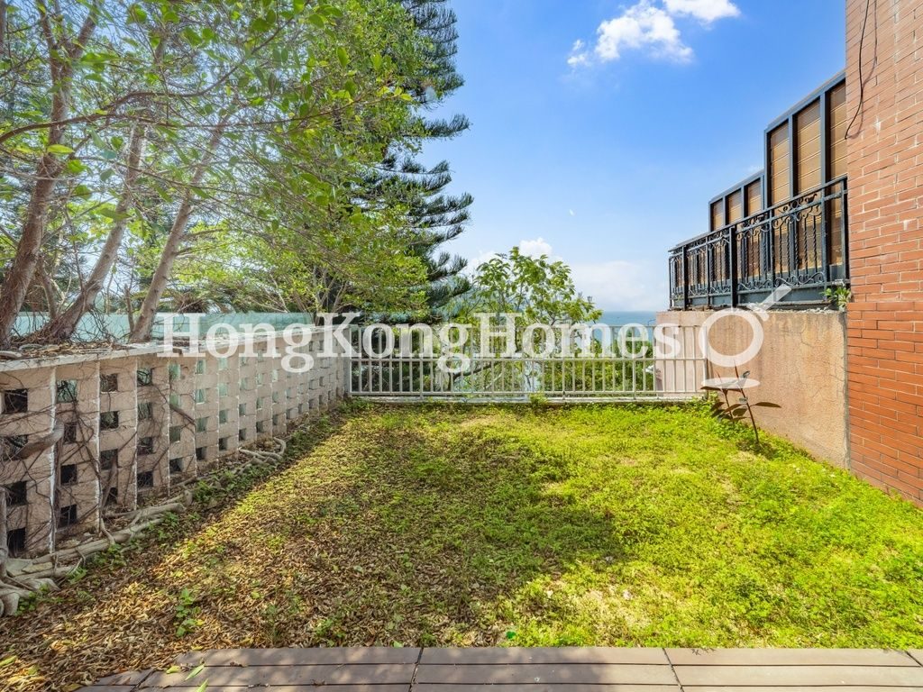 Private Garden off Living & Dining Room — 海明山，赤柱
