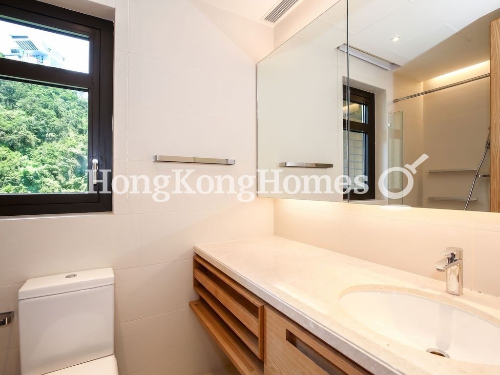 Guest Bathroom — Tavistock 2, Mid-levels Central