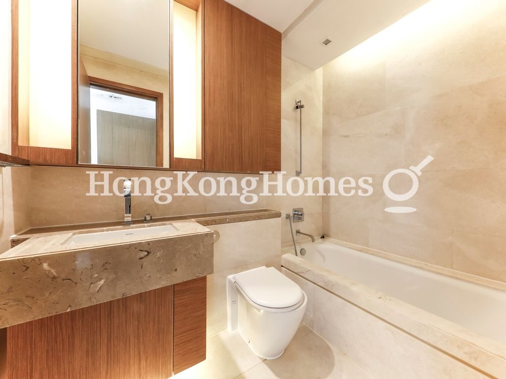 Second Ensuite Bathroom — 紀雲峰，跑馬地