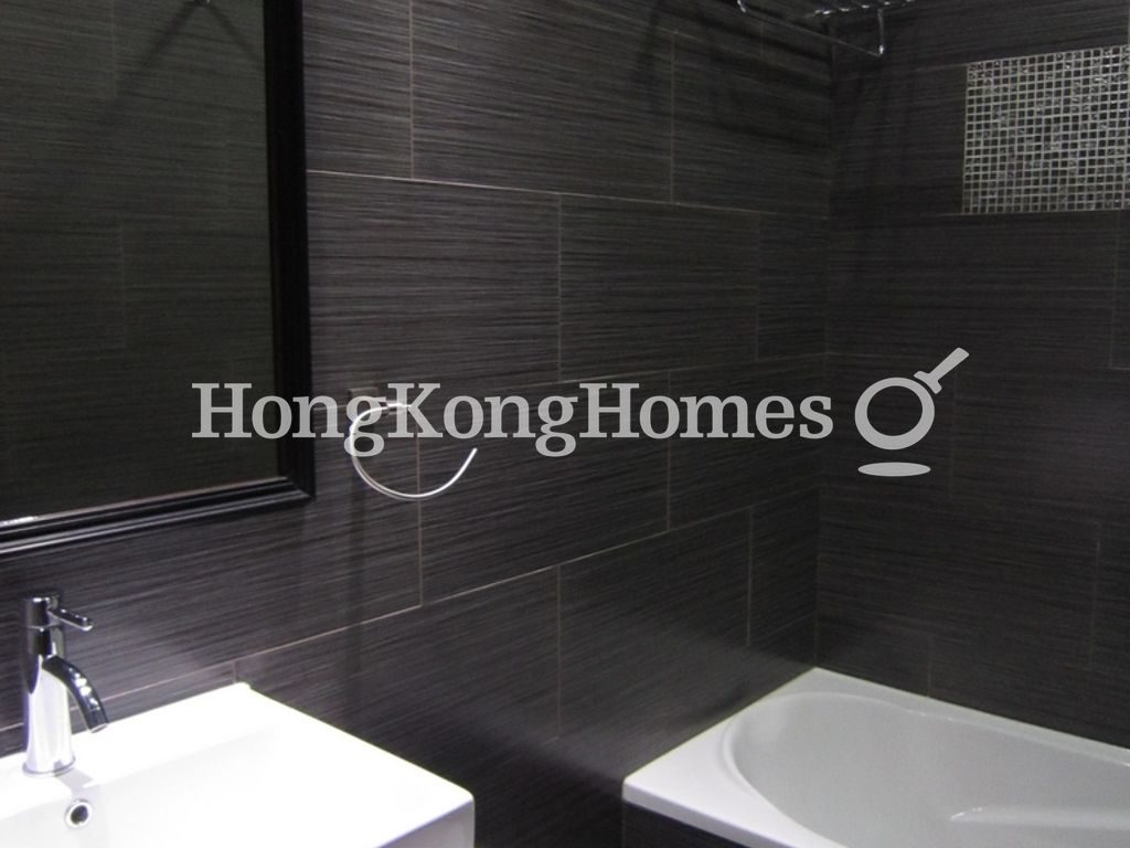 Guest Bathroom — 匡湖居 04期，西貢