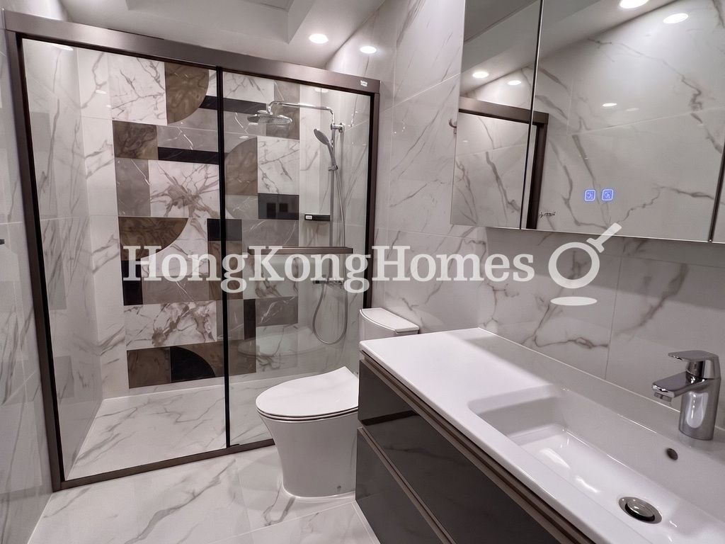 Guest Bathroom — 禮頓山 - 第08座，跑馬地