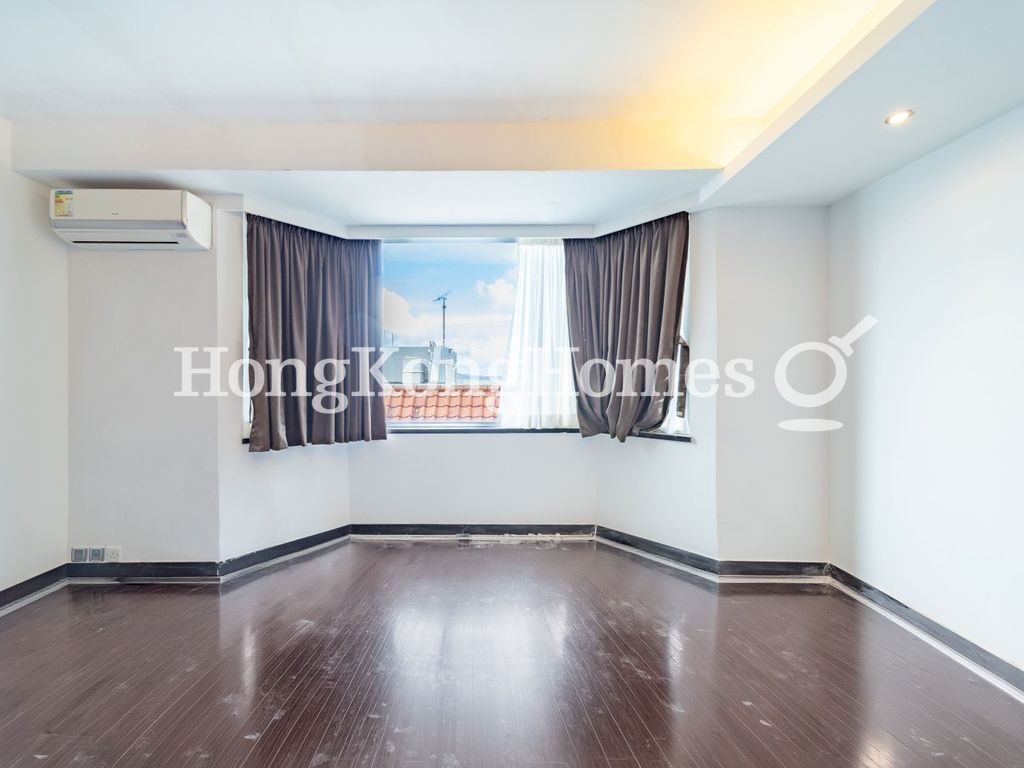 Second Ensuite Bedroom — 龍湖別墅，清水灣