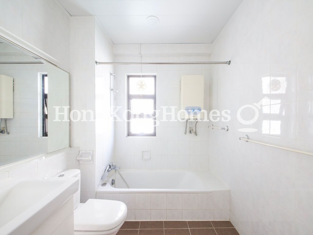 Guest Bathroom — 華翠海灘別墅，舂坎角