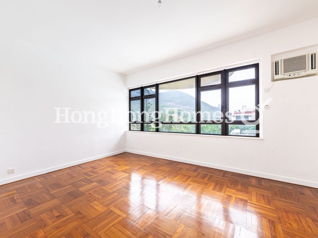 Third Bedroom — Stanley Knoll, Stanley