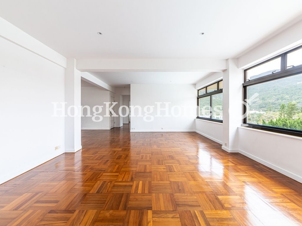 Living and Dining Room — Stanley Knoll, Stanley