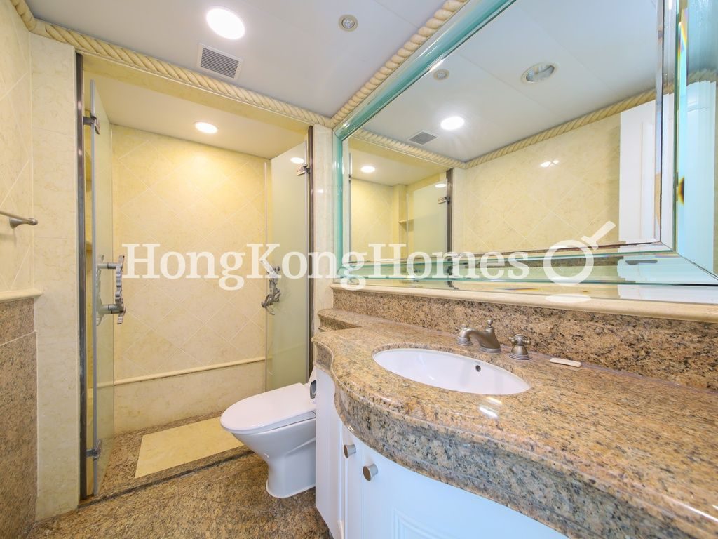 Guest Bathroom — 禮頓山 - 第02座，跑馬地