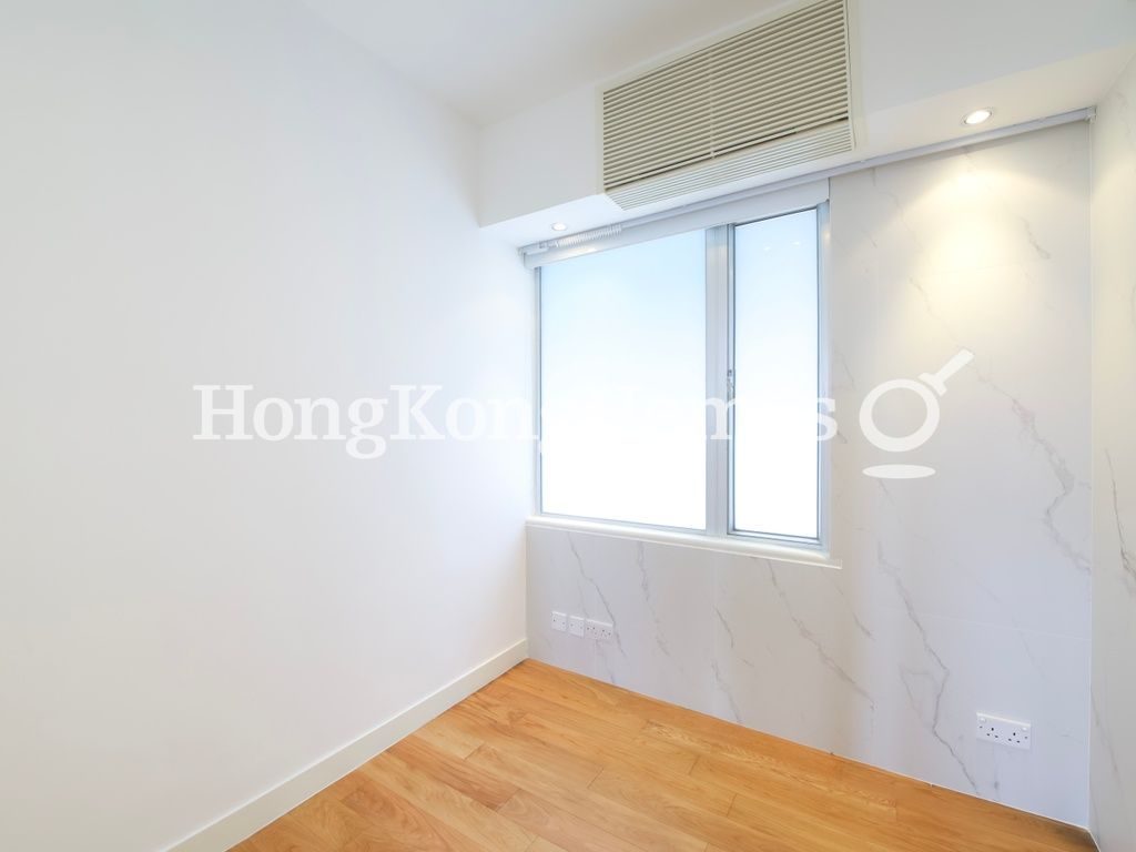 Third Bedroom — 柏架別墅，山頂