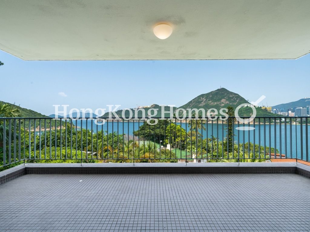 Balcony off Living and Dining Room — 蒲苑 - E座，深水灣