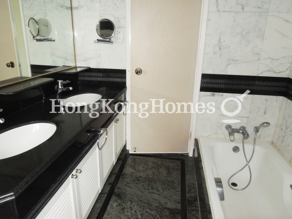 Master Bathroom — 帝景園 - 第05座，中半山