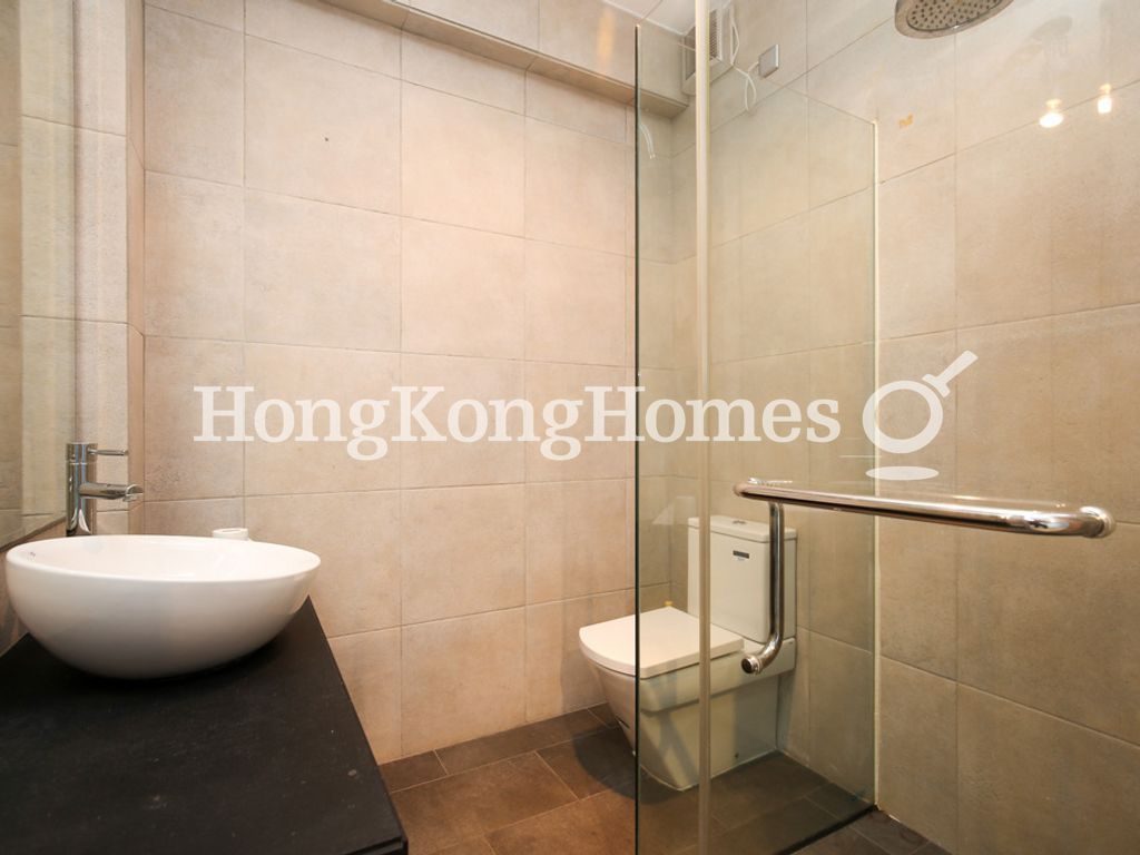 Second Ensuite Bathroom — 早禾居洋房，西貢