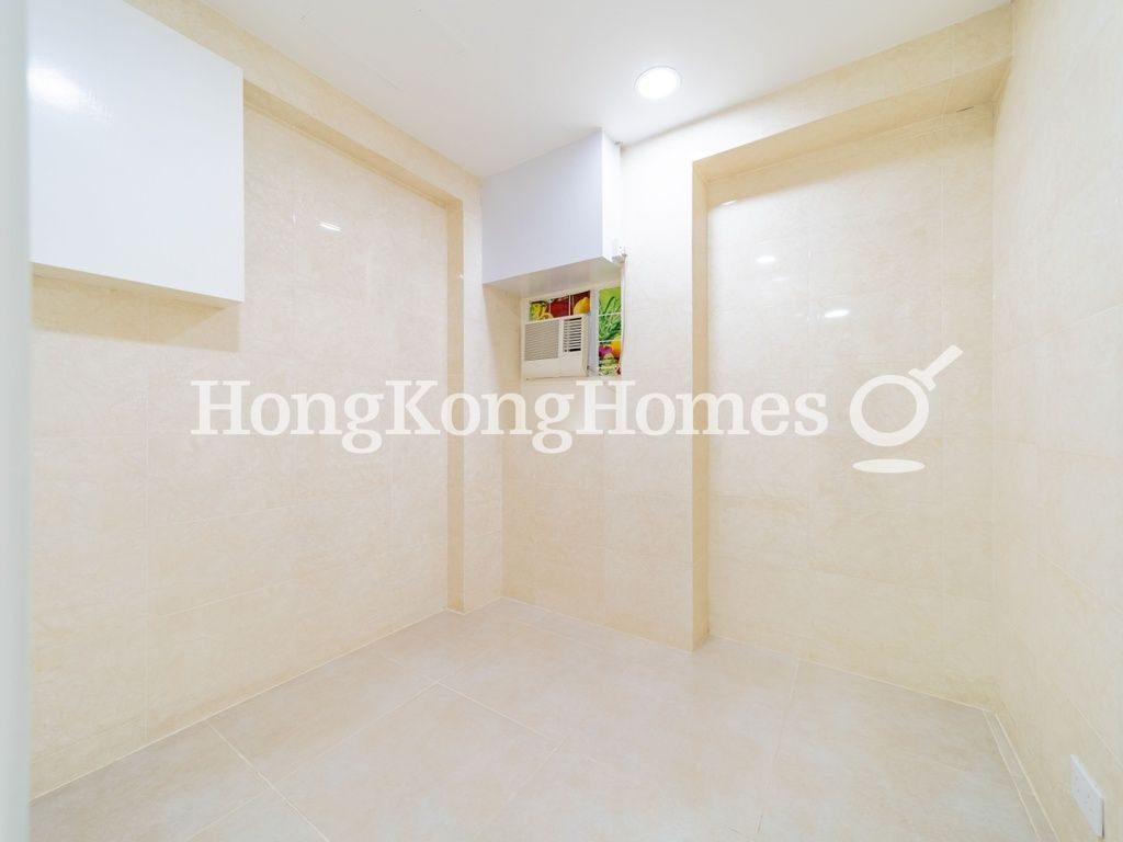 Maid's Room — 錦園大廈，中半山