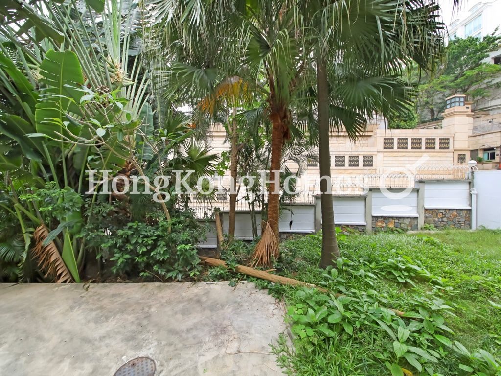 Private Garden off Living & Dining Room — Deepdene - Block F, Deep Water Bay