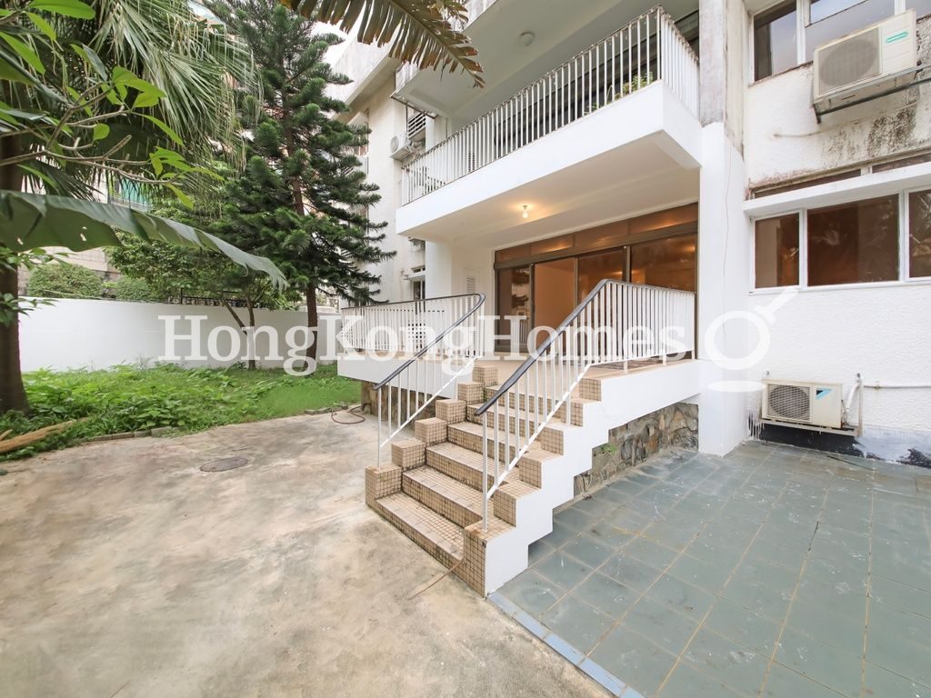 Private Garden off Living & Dining Room — Deepdene - Block F, Deep Water Bay