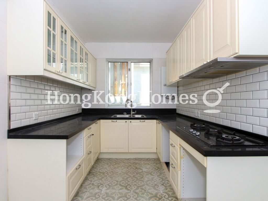 Kitchen — Grosse Pointe Villa - Block C, Stanley