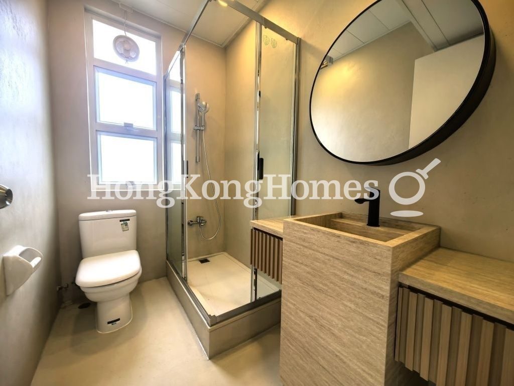 Guest Bathroom — Villa Martini - Block 01, Stanley