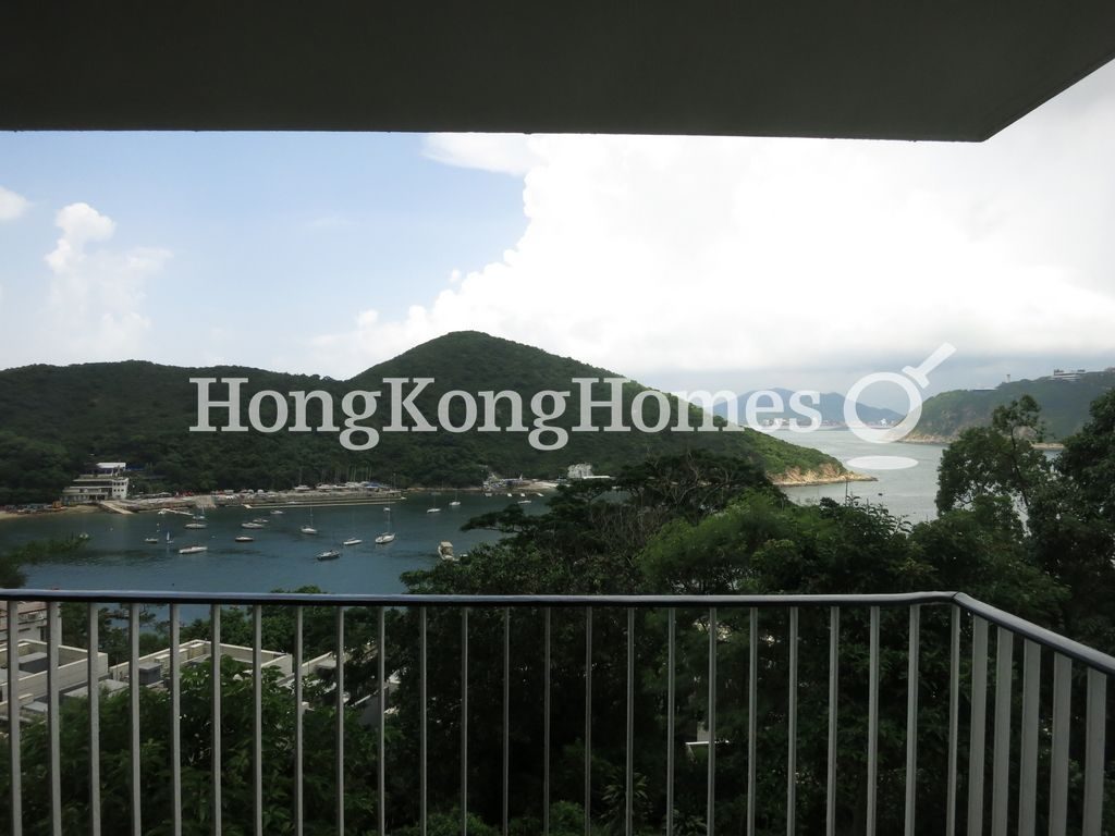 View from Living and Dining Room — 蒲苑 - C座，深水灣