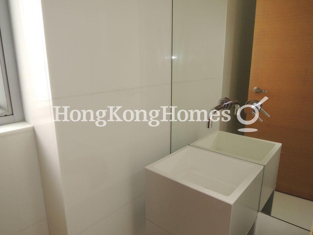 Guest Powder Room — 嘉名苑 A-B座，深水灣