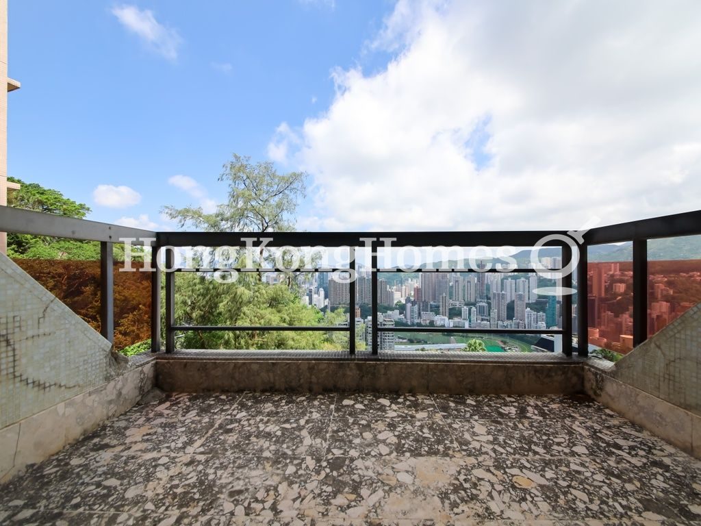 Balcony off Living and Dining Room — 大鵬閣，東半山