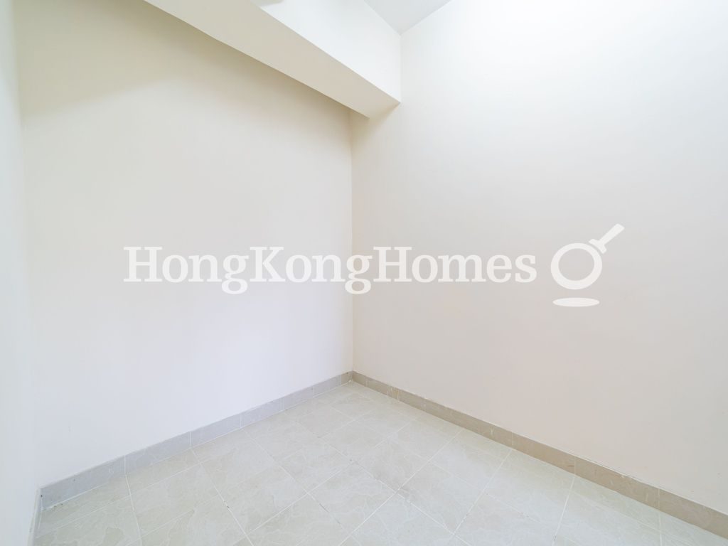Maid's Room — 豪園，大坑