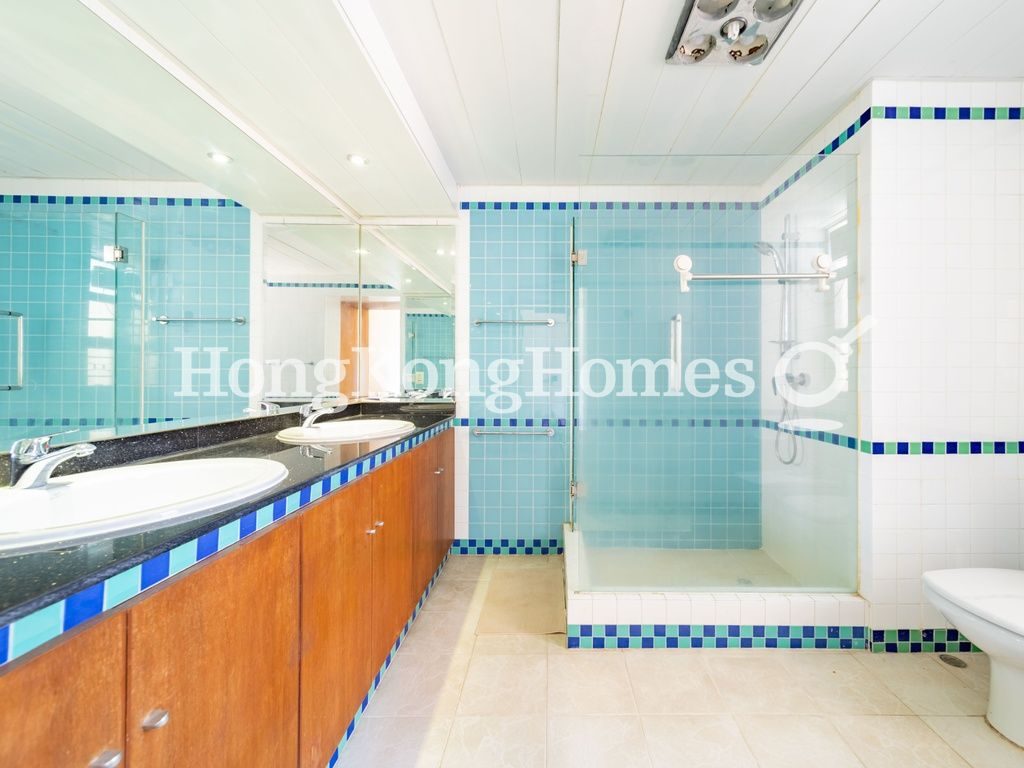 Master Bathroom — 豪園，大坑