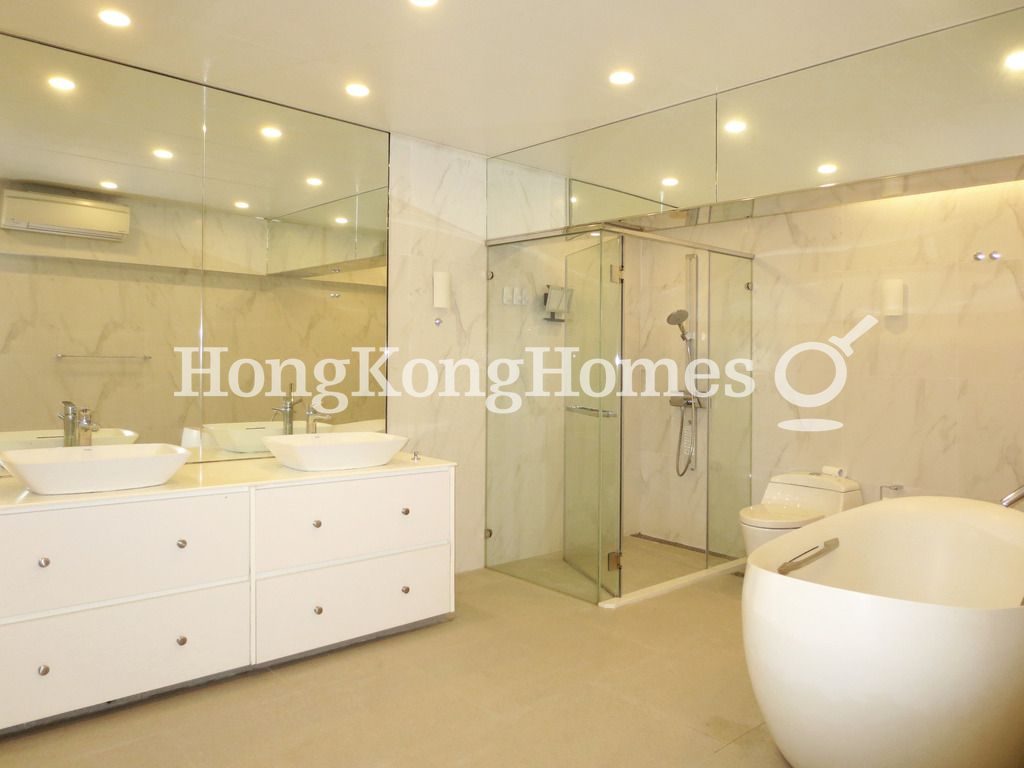 Master Bathroom — 南灣道16-18號，淺水灣