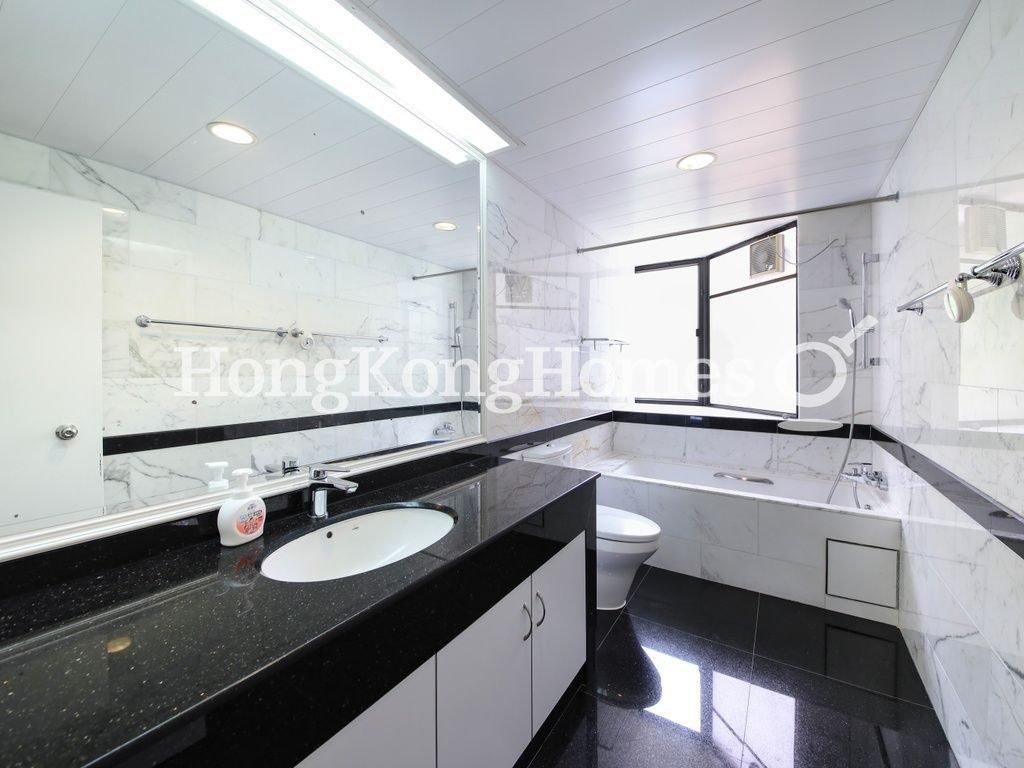 Guest Bathroom — 南灣大廈，淺水灣