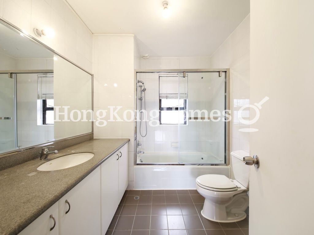 Master Bathroom — Repulse Bay Apartments - Block C, Repulse Bay