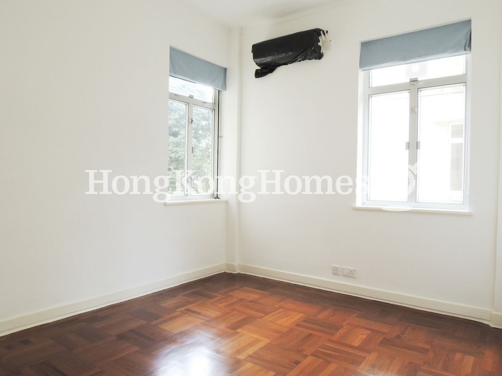 Second Bedroom — 環角道 12 號，舂坎角
