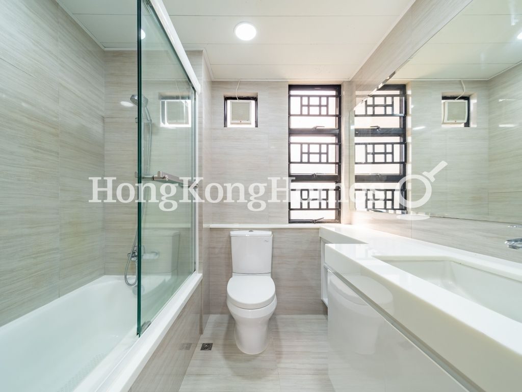 Master Bathroom — 嘉雲臺 - 第02座，渣甸山