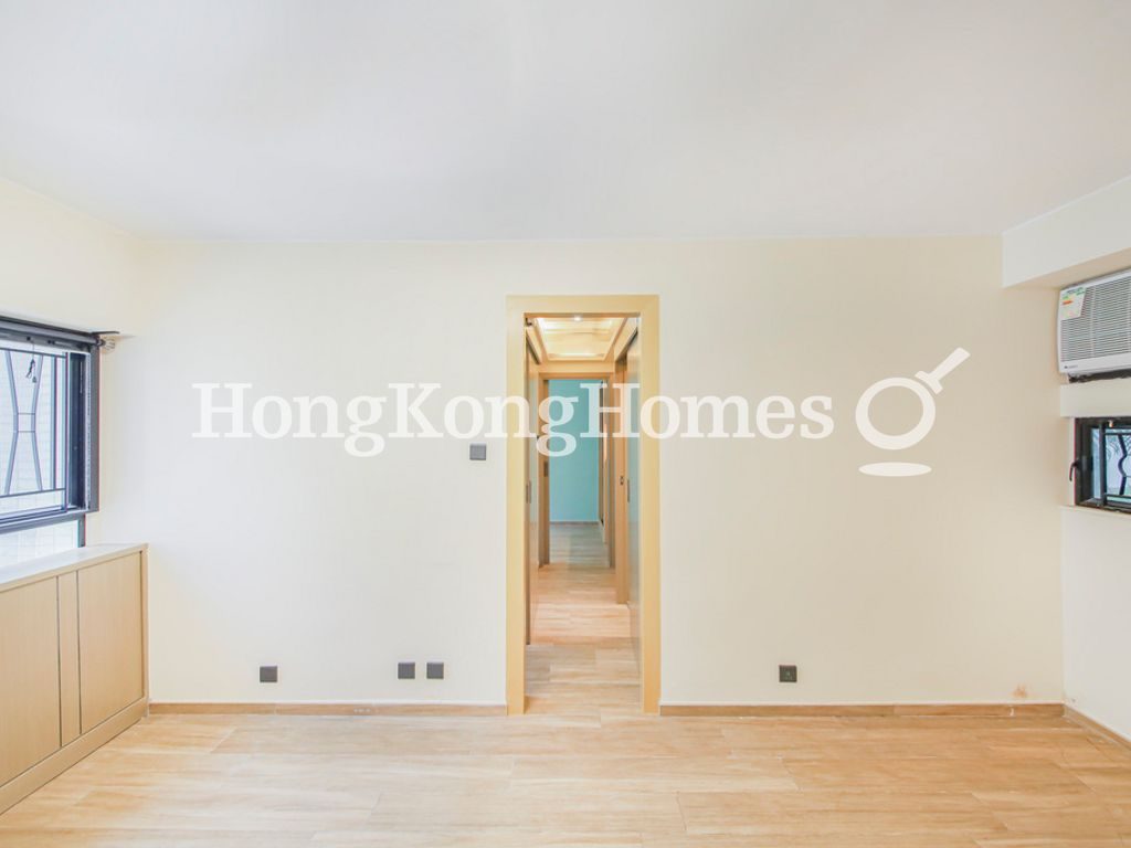 Living and Dining Room — Dawning Height, Central