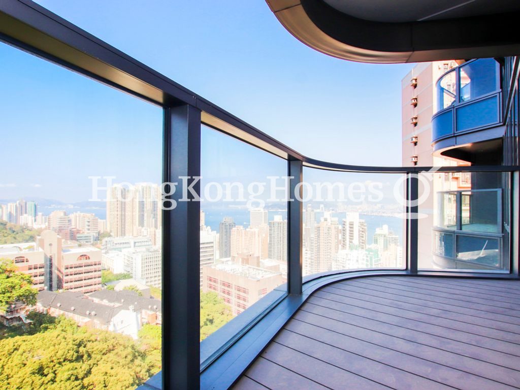 Balcony off living and dining Room — University Heights - Tower 3，西半山