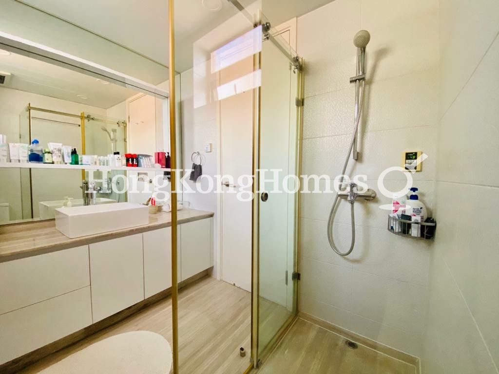 Guest Bathroom — 雲地利台 - C座，跑馬地