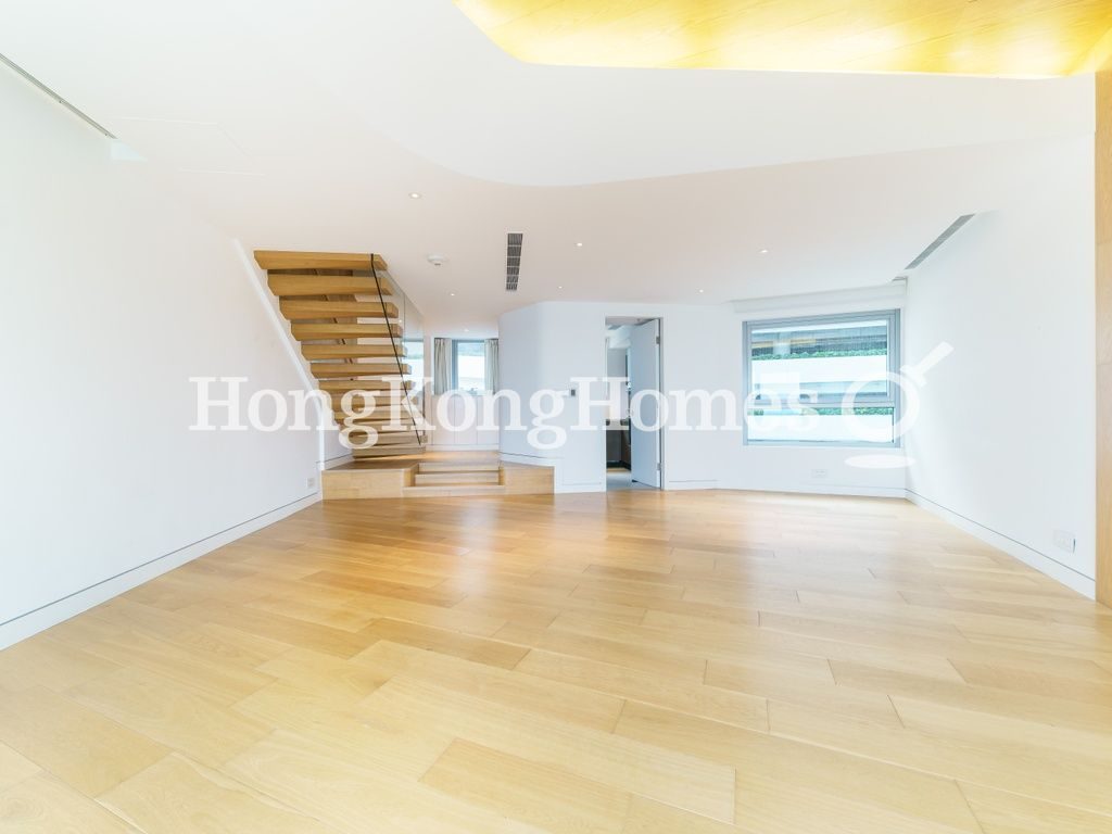 Living and Dining Room — The Repulse Bay - de Ricou, Repulse Bay