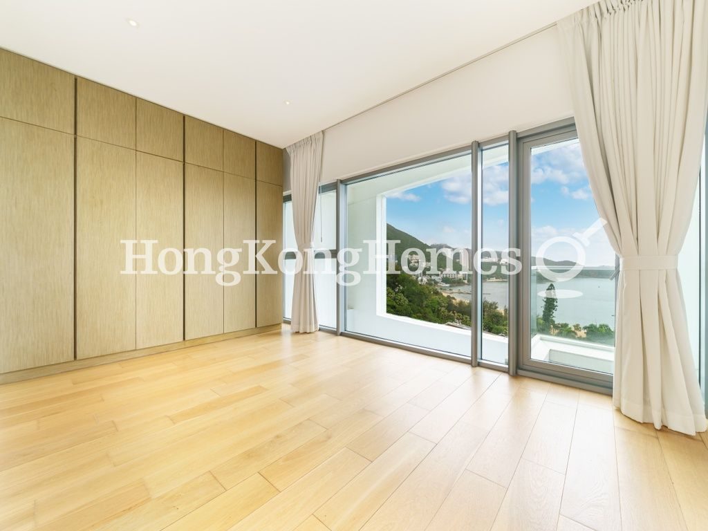 Second Ensuite Bathroom — The Repulse Bay - de Ricou, Repulse Bay
