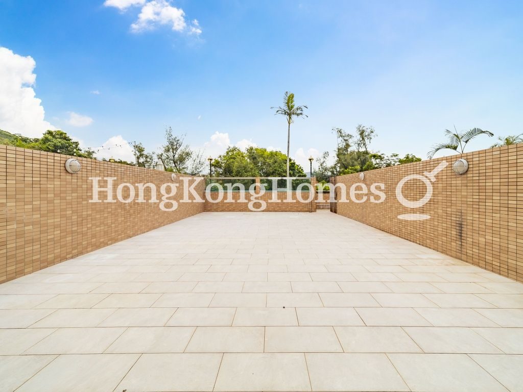 Private Terrace off Living Room — 赤柱村道 22 號，赤柱