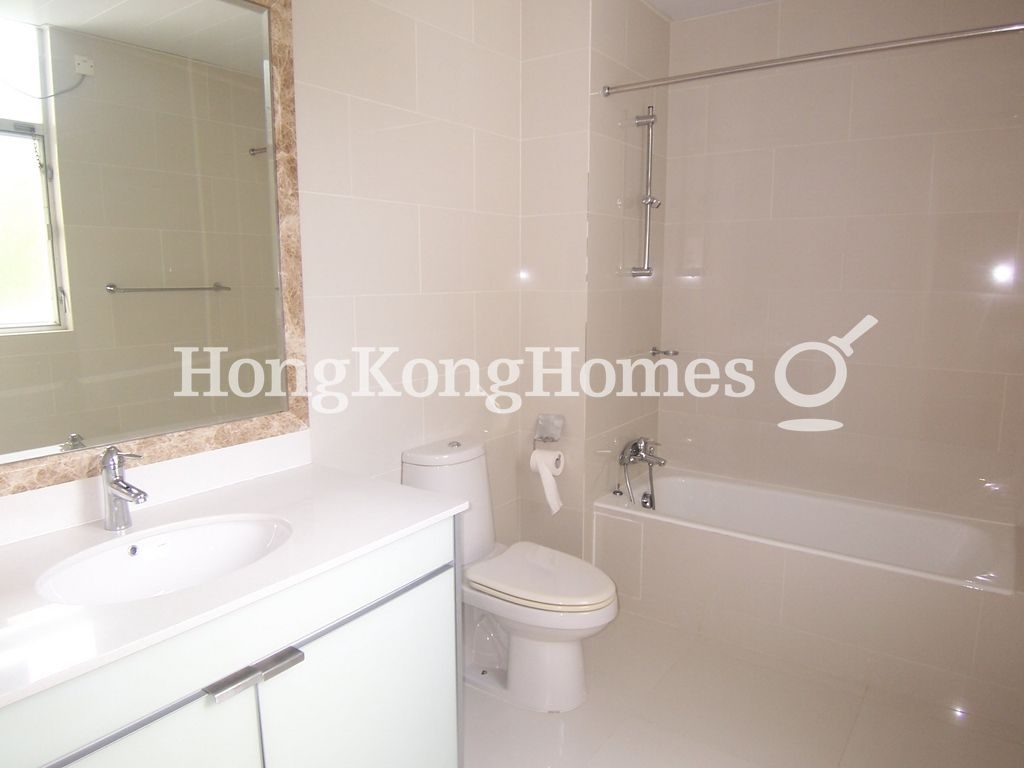 Second Ensuite Bathroom — 紅山半島 松柏徑，大潭