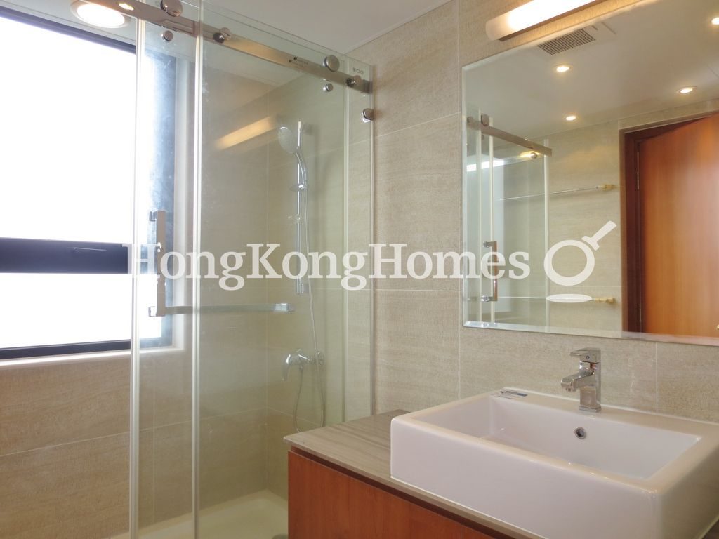 Second Ensuite Bathroom — 柏樂苑，跑馬地