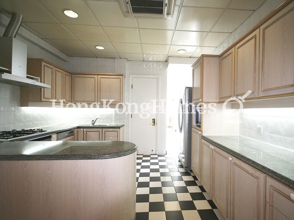 Kitchen — Cloud Nine, The Peak