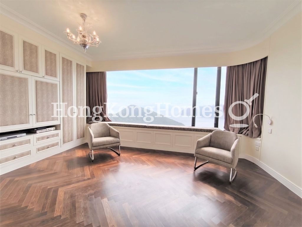 Master Bedroom — Pine Crest, Repulse Bay