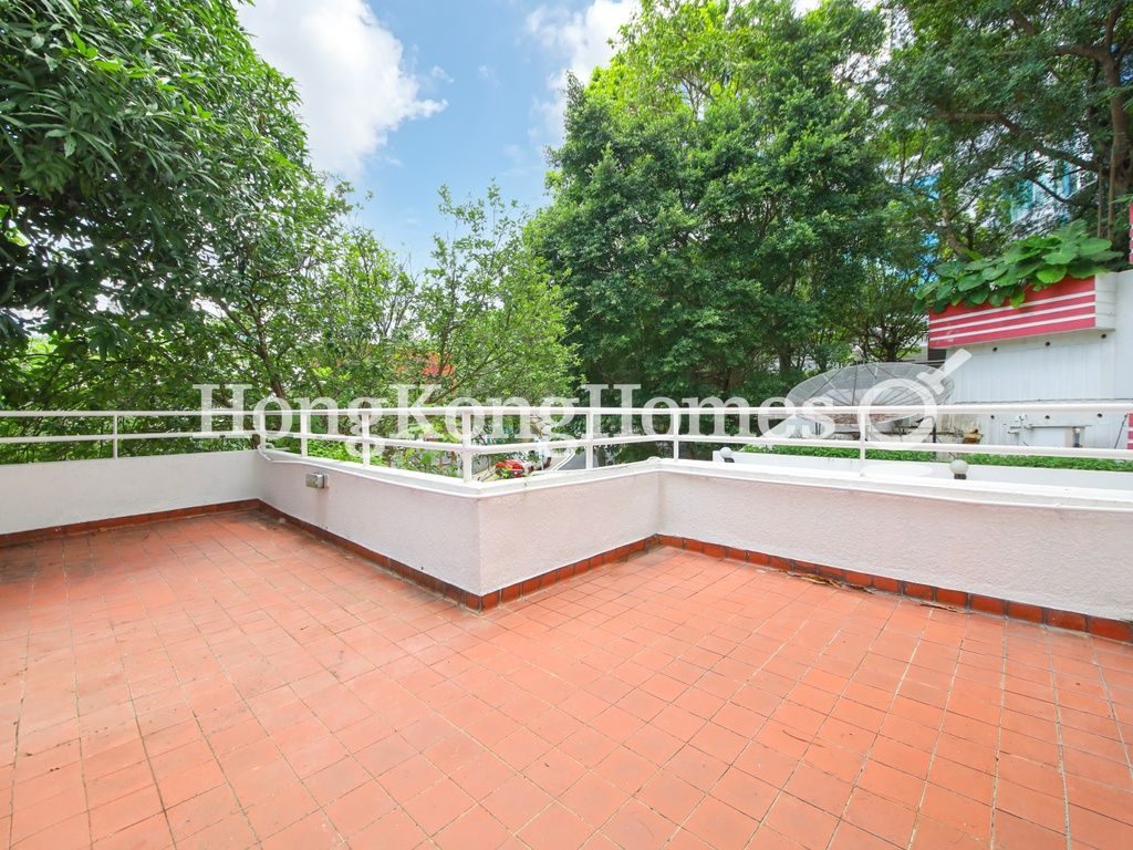 Private Terrace off Dining Room — 富麗苑，薄扶林