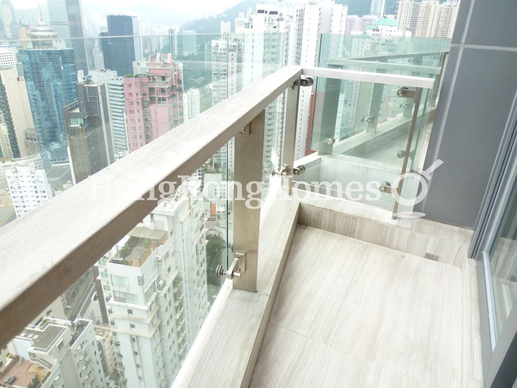 Balcony off Living and Dining Room — 懿峯，西半山