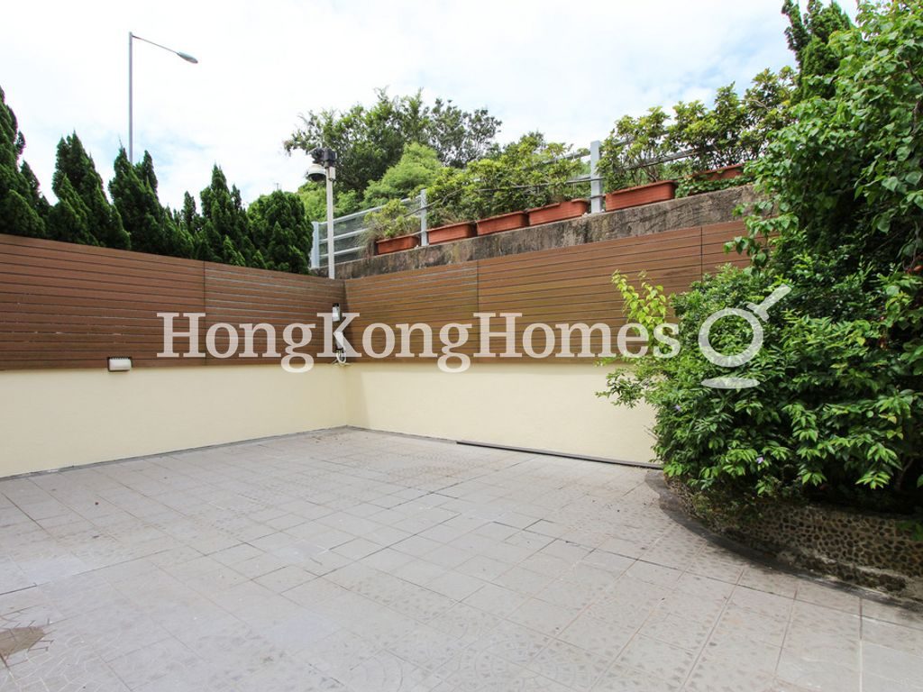 Private Terrace off Kitchen — 紅山半島 棕櫚徑，大潭
