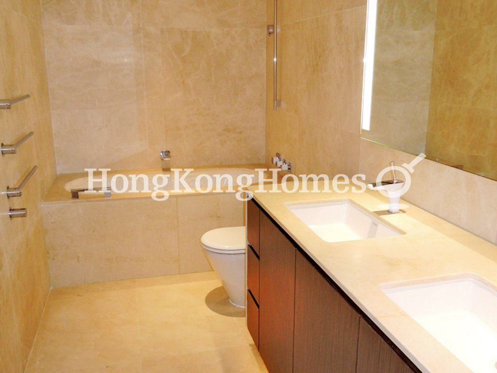 Second Ensuite Bathroom — The Repulse Bay - de Ricou, Repulse Bay