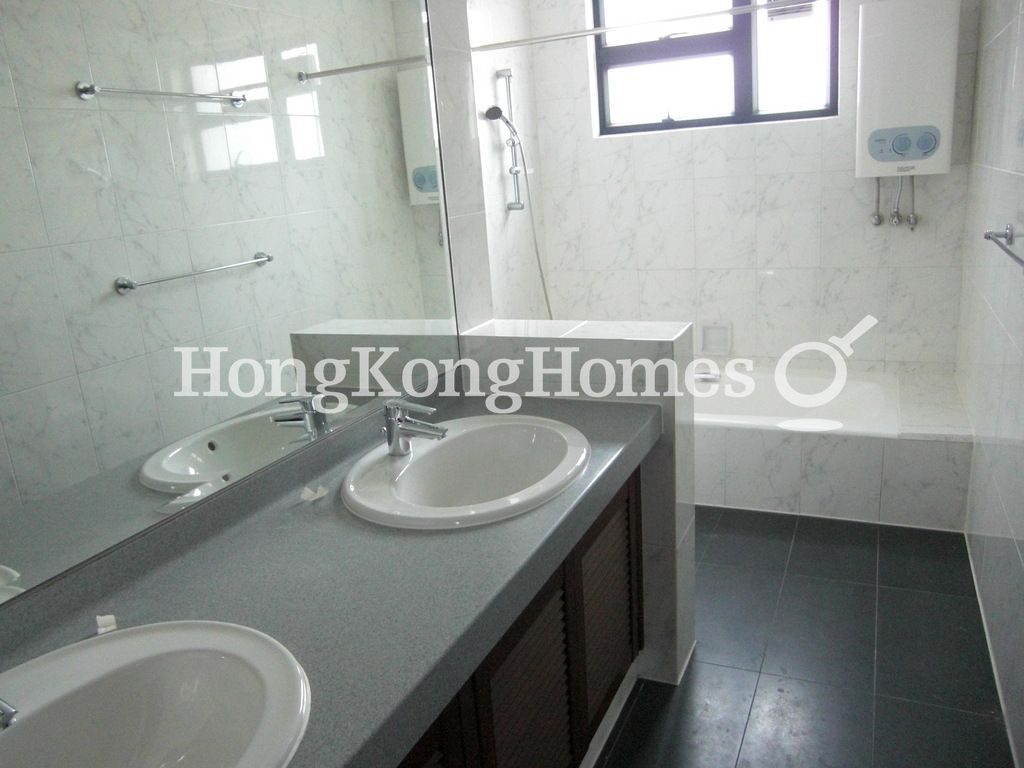 Guest Bathroom — 曼赫頓大廈，淺水灣